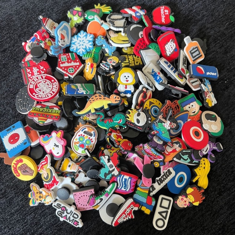 Croc charms 100 piece mixed lot